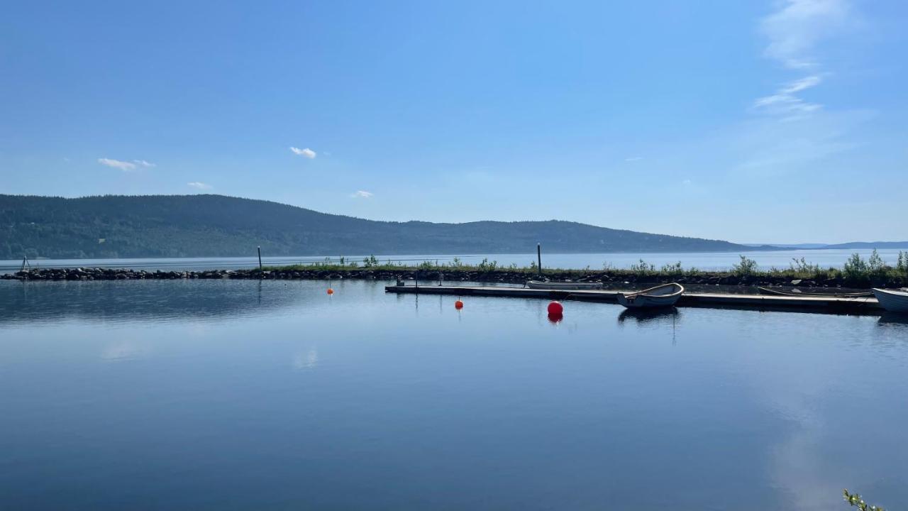 Areskutans Laegenhet Med Laddning Foer Bil 22Kw Appartement Husa Buitenkant foto